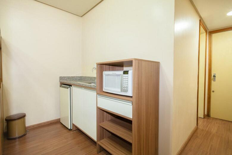 Tri Hotel Poa