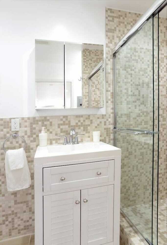 Apartamentos Charming 2br/2ba Cottage - Close To The Beach