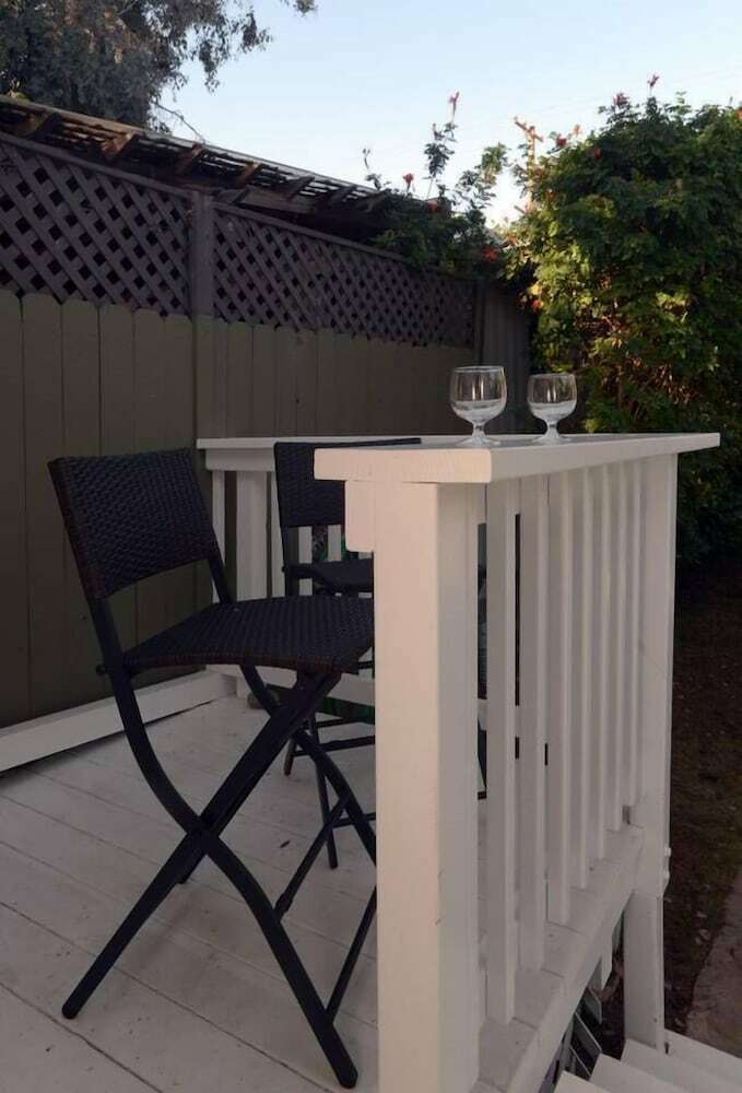 Apartamentos Charming 2br/2ba Cottage - Close To The Beach