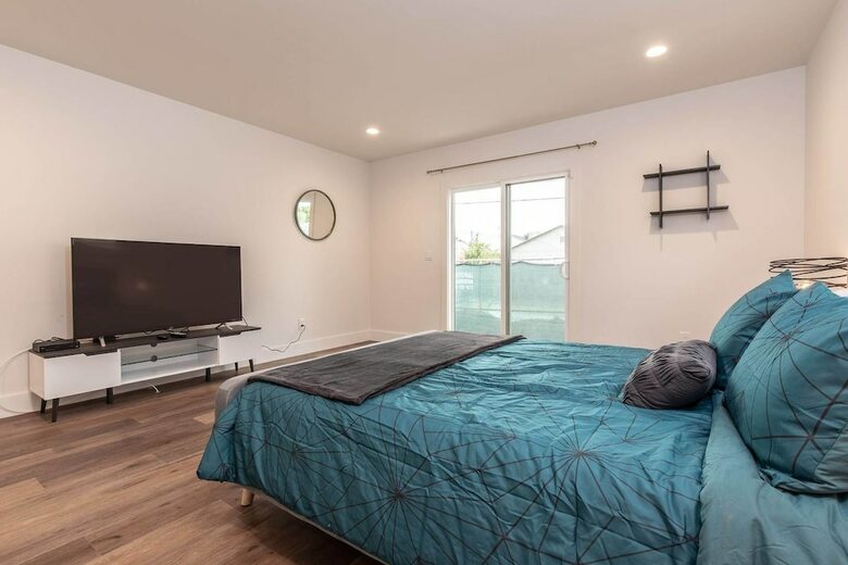 Newly Remodeled 3 Bdr House Near Dodgers Stadium