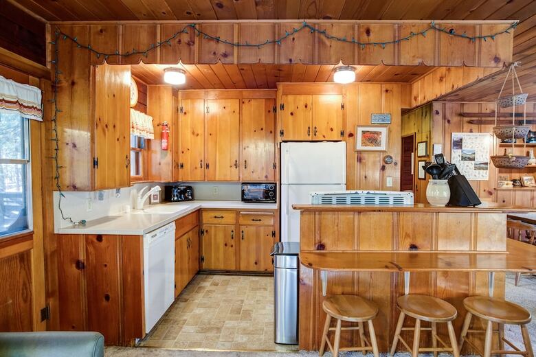 Creekside Cabin