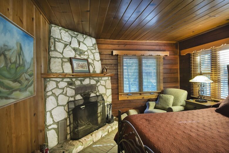 Sugar Pine Suite