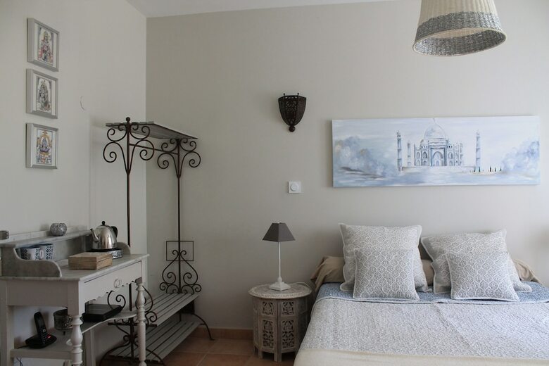 Hotel Les Jardins D'holi - Chambres D'h�tes