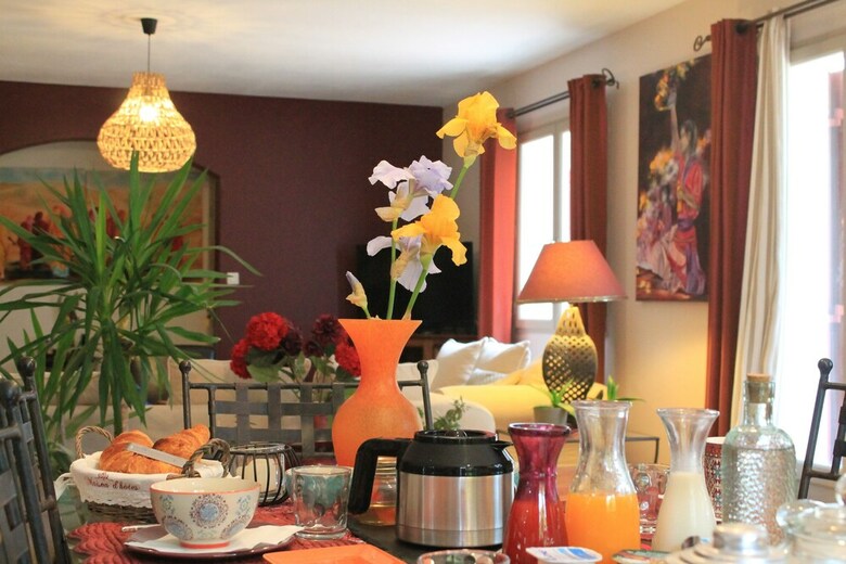 Hotel Les Jardins D'holi - Chambres D'h�tes
