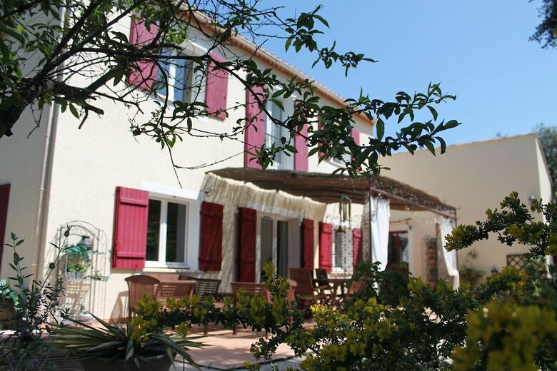 Hotel Les Jardins D'holi - Chambres D'h�tes