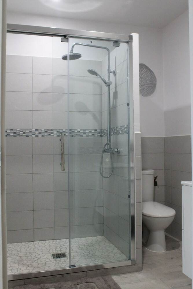 Hotel Les Jardins D'holi - Chambres D'h�tes