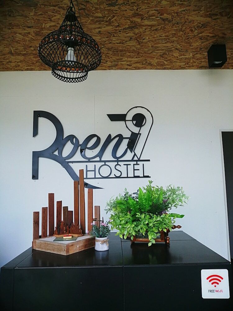 Hostal Roen 79 - Hostel