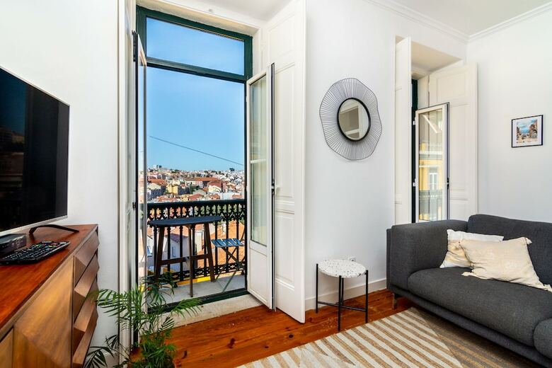 Mouraria Deluxe Apartment