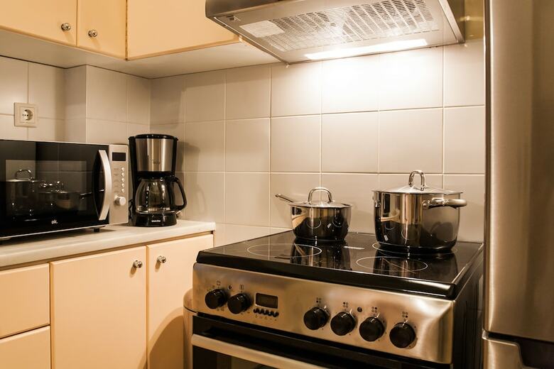 Charming Acropolis Metro Apartment