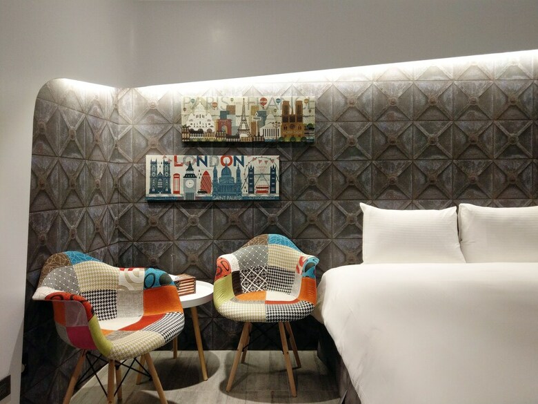 Fengjia K Hotel