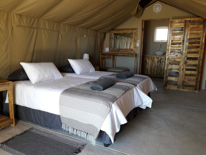 Posada Blue Bushman Luxury Tented Lodge