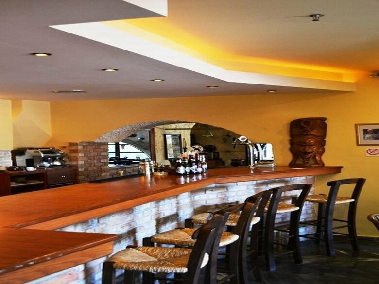Hotel Erato