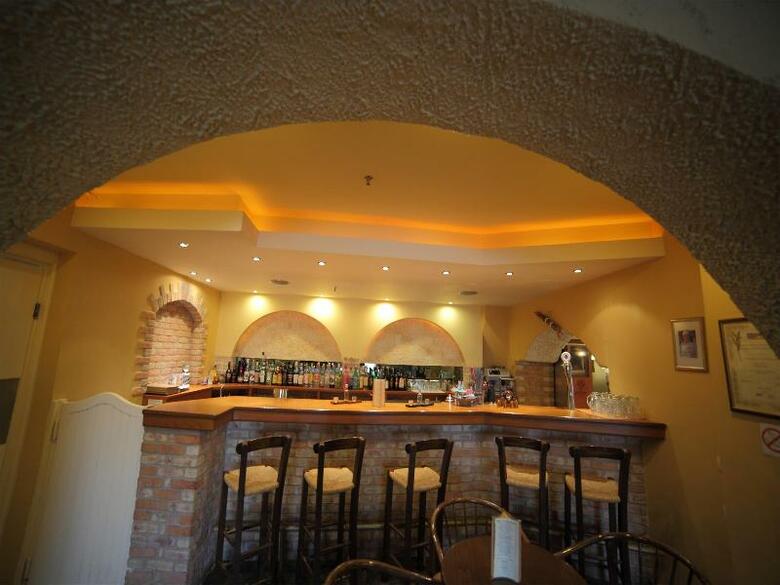 Hotel Erato