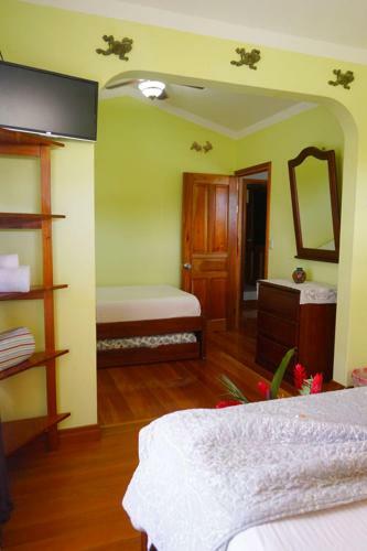 Inn Jimenez Bed & Breakfast