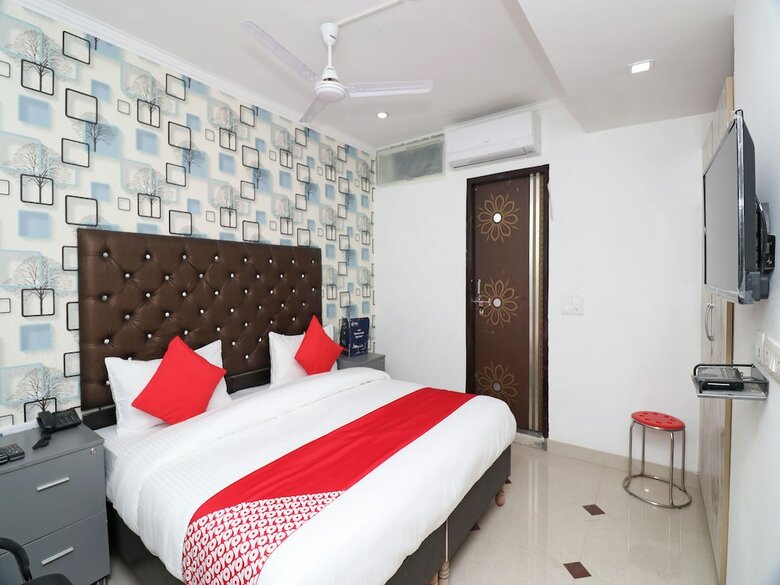 Hotel Oyo 26119 Krishna Guest House