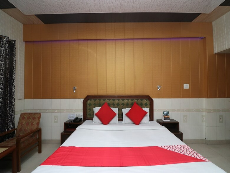 Oyo 28628 Hotel Himgiri Residency