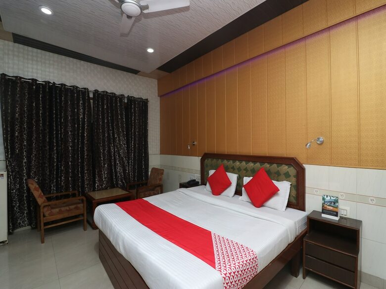Oyo 28628 Hotel Himgiri Residency