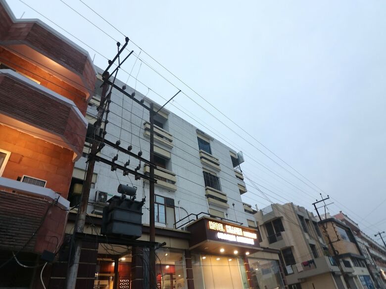 Oyo 28628 Hotel Himgiri Residency