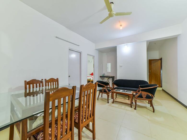 Apartamentos Oyo 28305 Sunset Holiday Homes