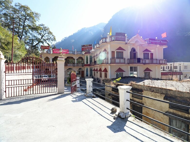Oyo 24319 Hotel Geetanjali Resort