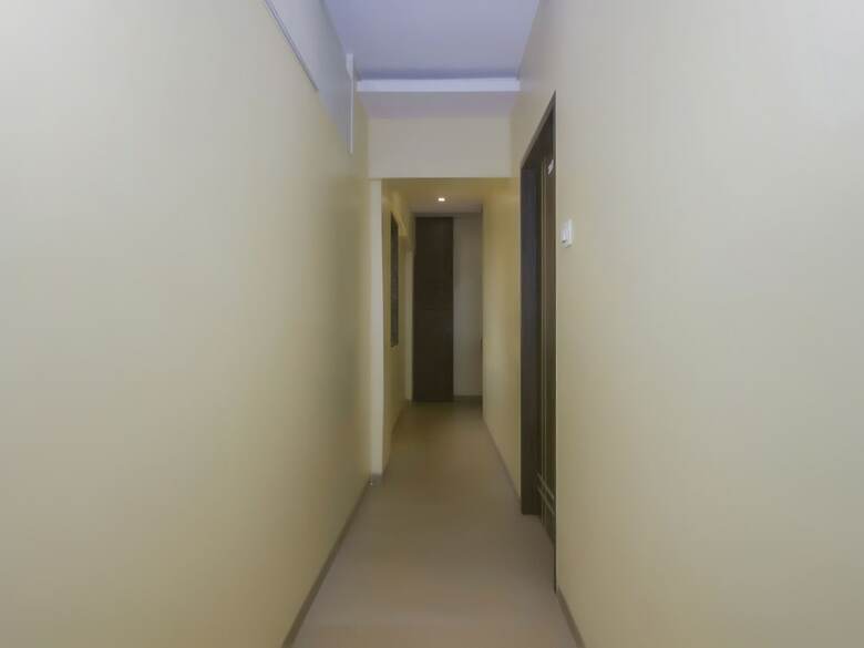 Oyo 22086 Hotel Park View