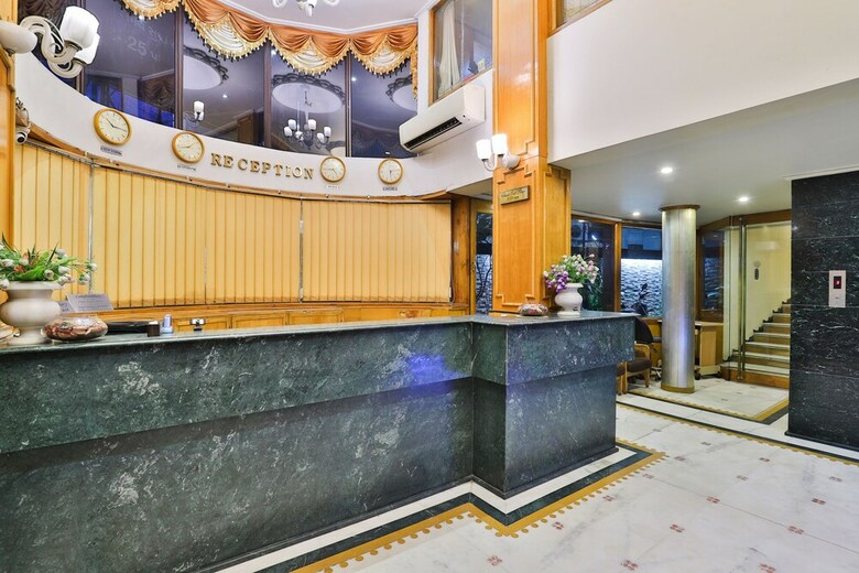 Oyo 23288 Hotel Pinnacle