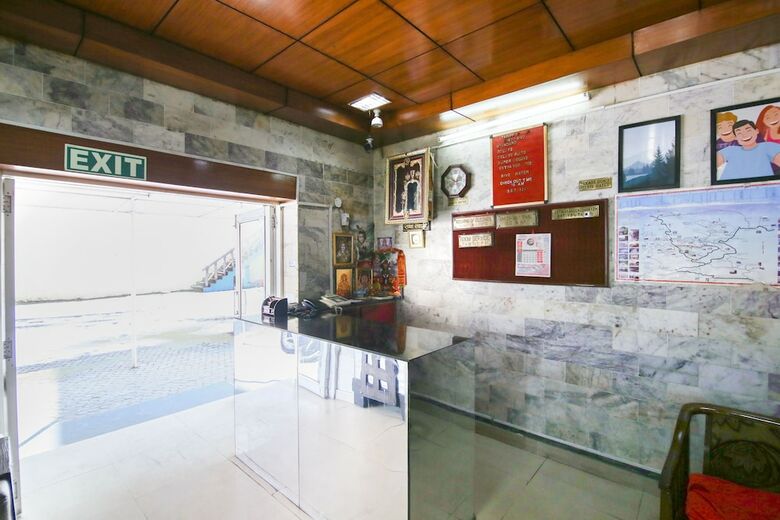Oyo 22884 Hotel Shingar
