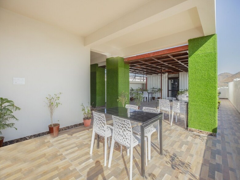 Hotel Oyo Flagship 28149 Mangal Residency