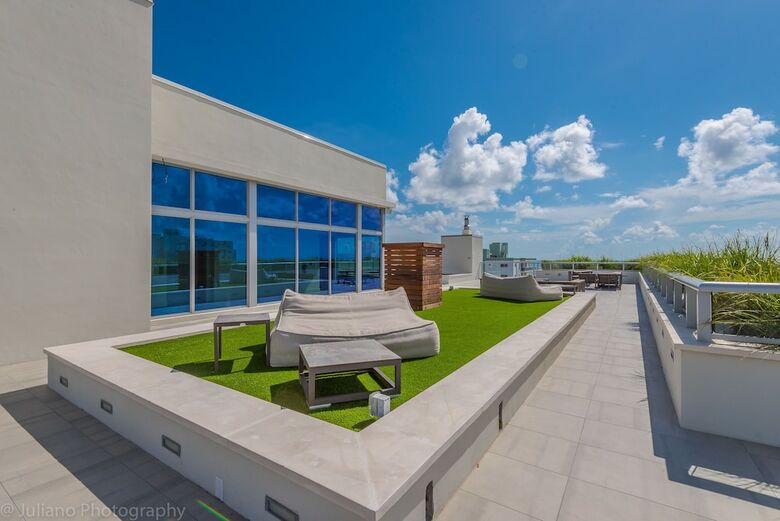 Brand New Water Apartment On The Beach