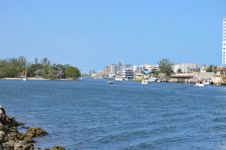 Brand New Water Apartment On The Beach