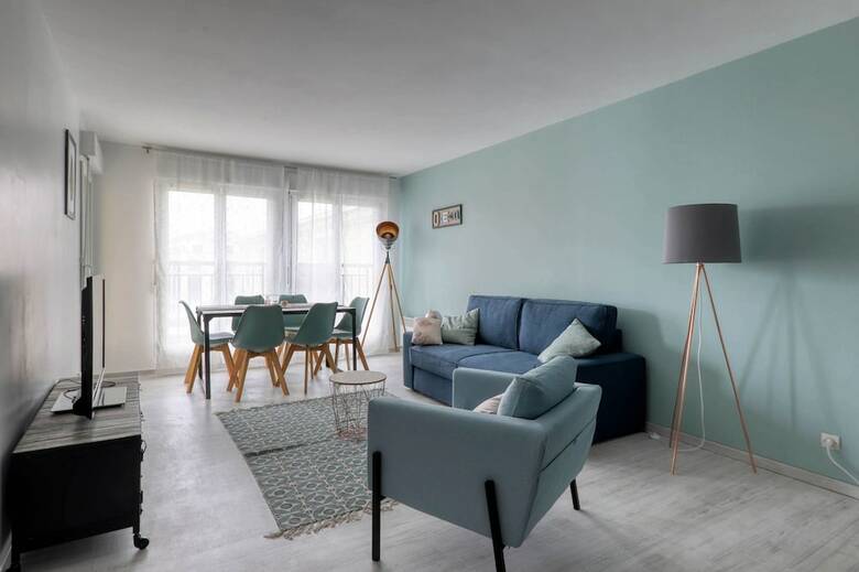 Victoria Apartment