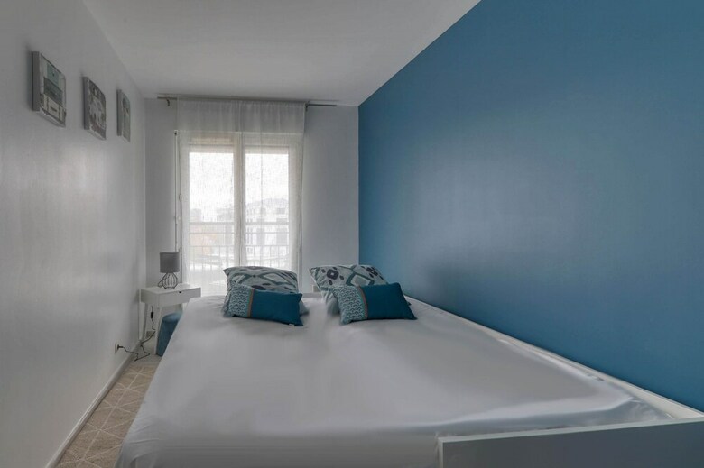 Victoria Apartment