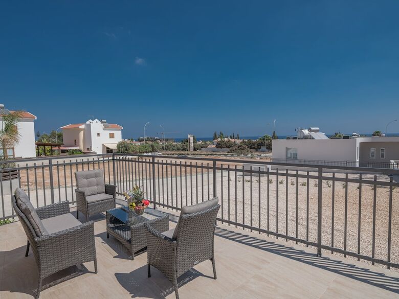 Polymnia Villa 490b