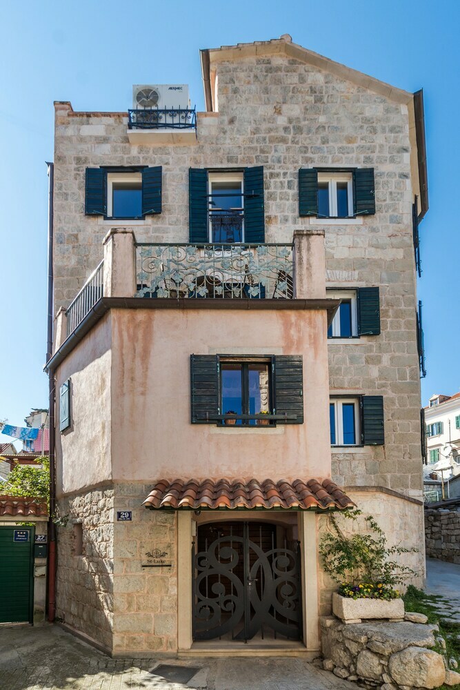 St Luke Heritage Hotel
