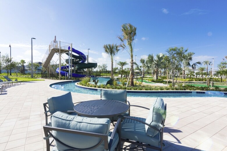 Wonderful Vacation Townhouse With Pool Sl4893