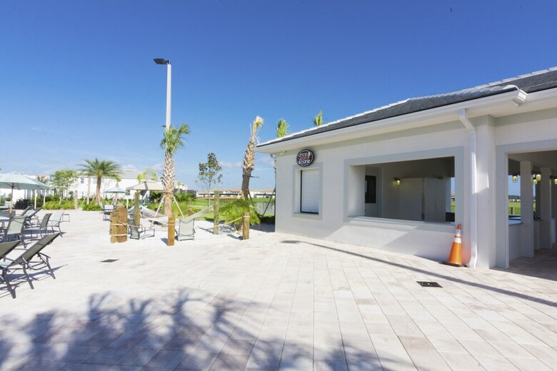 Wonderful Vacation Townhouse With Pool Sl4893