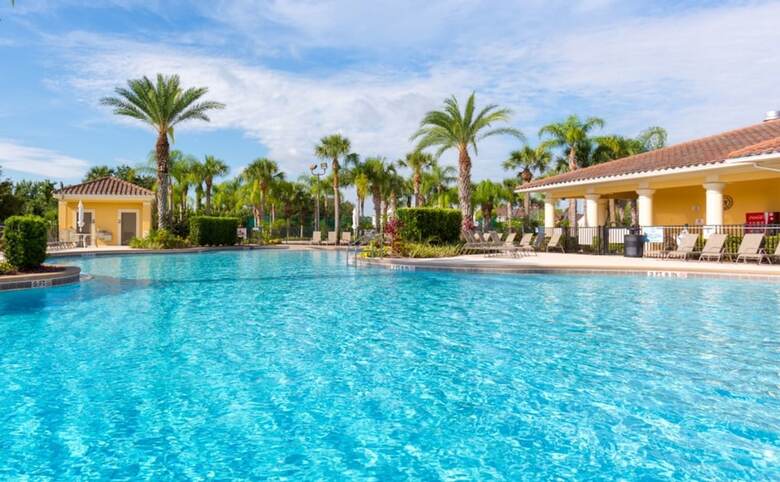 Dream Vacation At� An Amazing Resort 7528