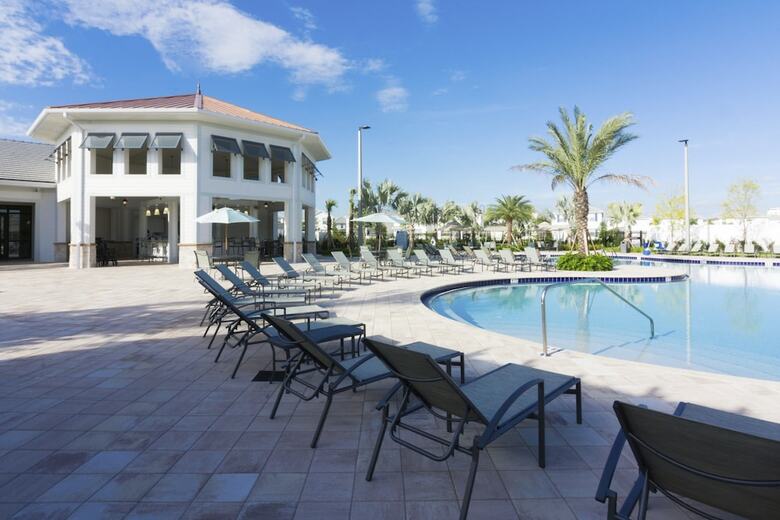 Lovely Vacation Townhouse With Pool Sl3103