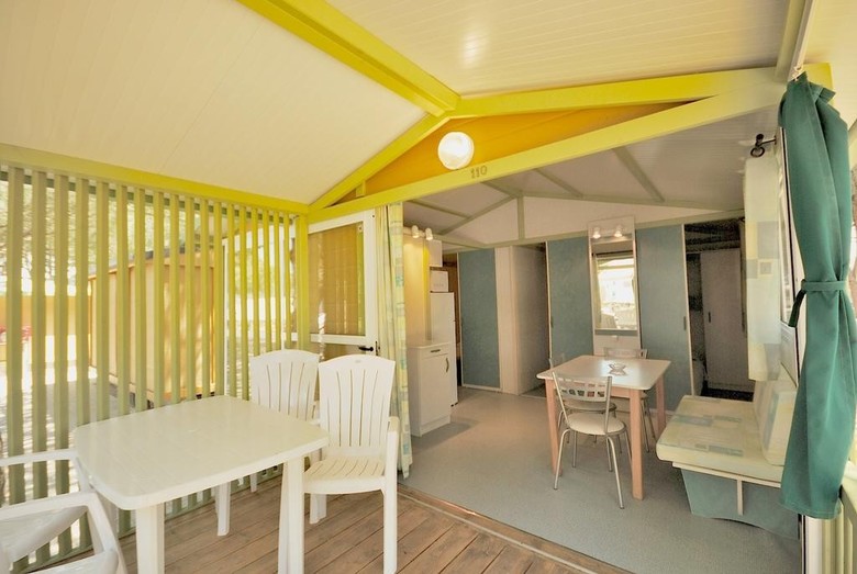 Bungalows Camping Ca�os De Meca