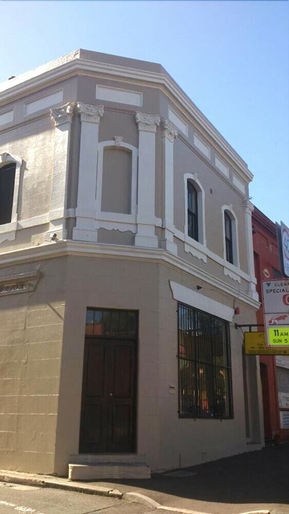 Hostal Sinclairs City Hostel