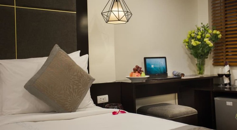 Rising Dragon Palace Hotel