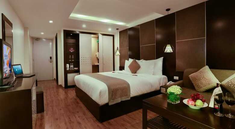 Rising Dragon Palace Hotel