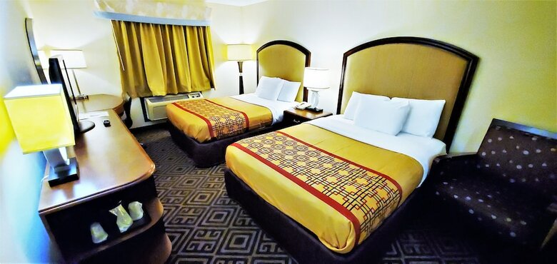 Hotel Travel Inn & Suites