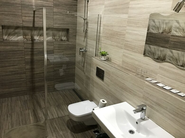 Hotel Hubert Nov� Z�mky