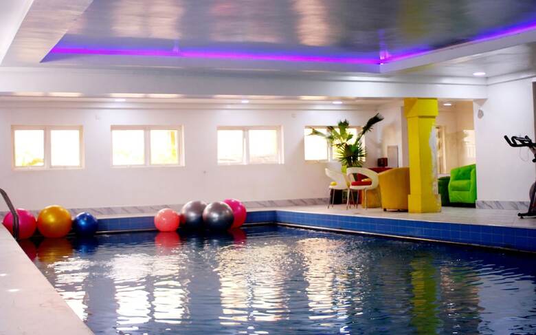 Hotel Dalchifit Suites