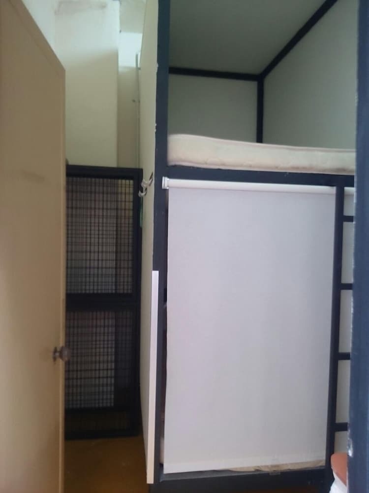 Hostal Bahari Twenty8