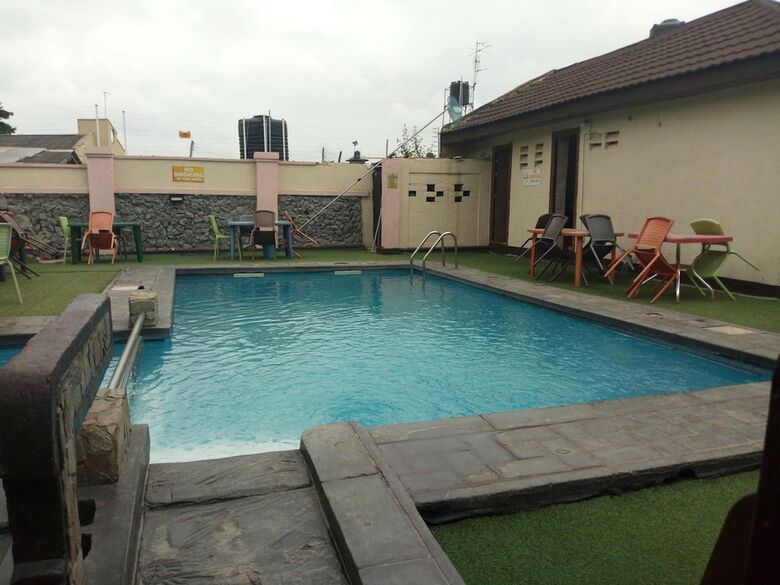 Danest Hotel & Suites