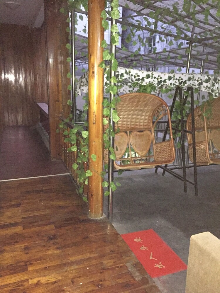 Posada Fenghuang Hua Xiang Yuan Inn