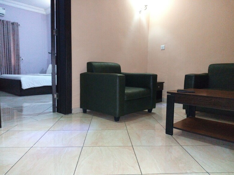 Eliata Hotel & Suites