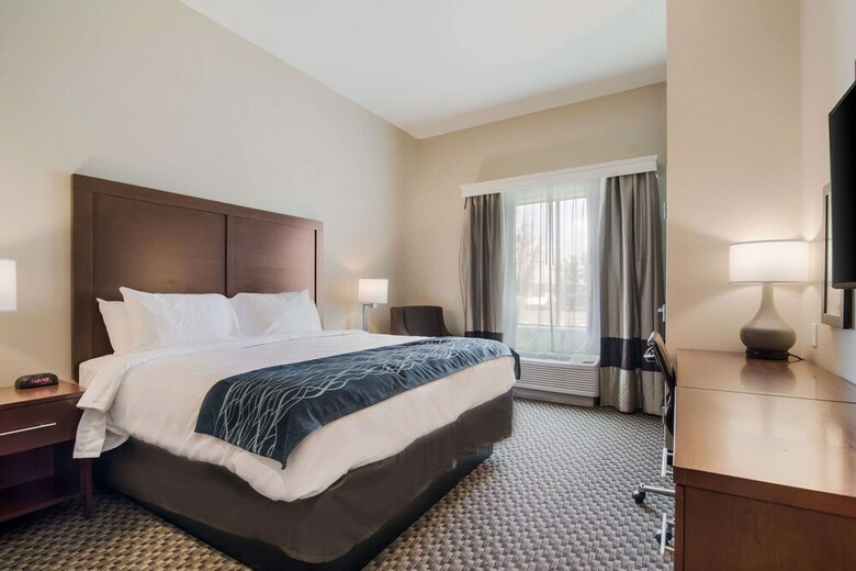 Hotel Comfort Inn And Suites